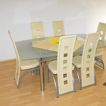 アパート Ferienwohnung Goman ベルクハイム