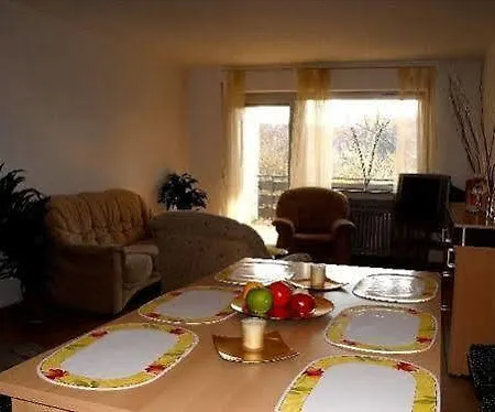 Ferienwohnung Goman アパート