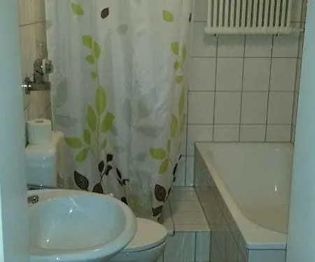 Ferienwohnung Goman アパート